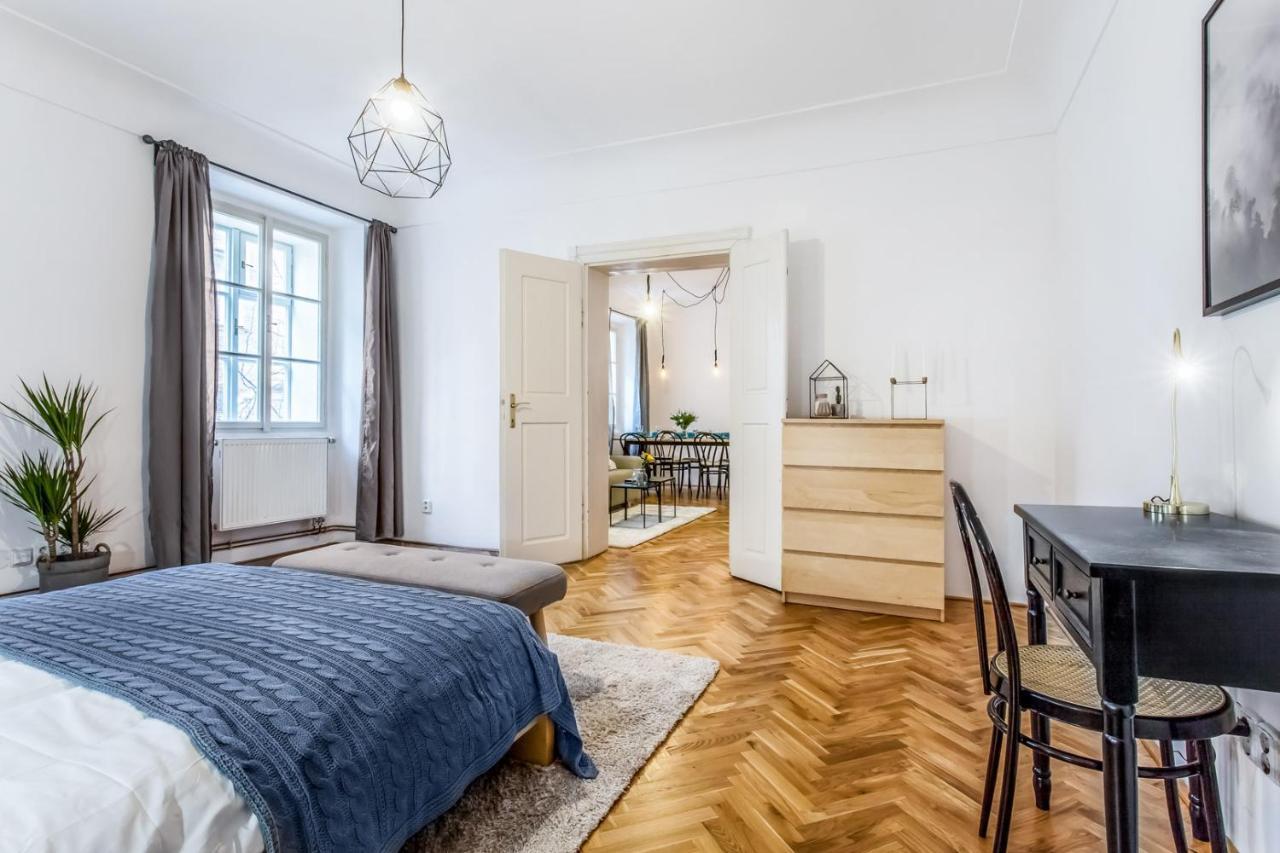 Apartamento Old Town 2 Bdr Apartment, Free Coffee *