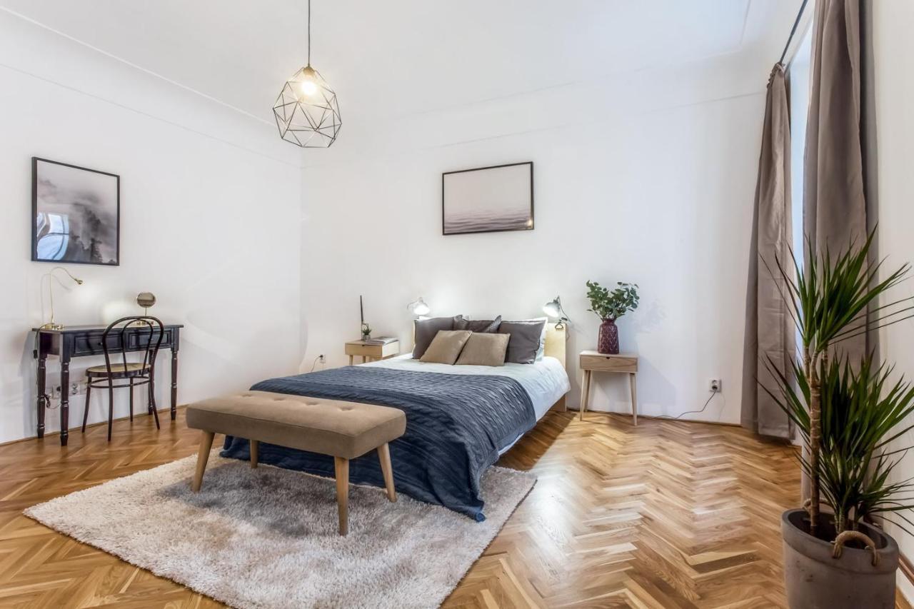 Apartamento Old Town 2 Bdr Apartment, Free Coffee