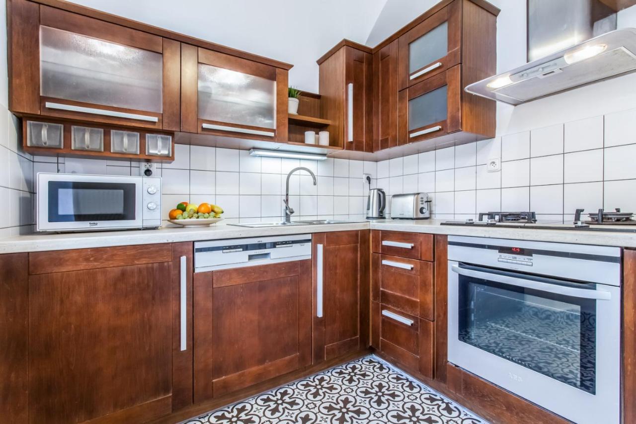 Old Town 2 Bdr Apartment, Free Coffee Apartamento